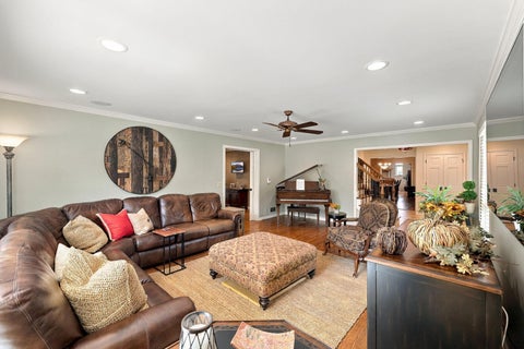 Tiny photo for 2068 N Butternut Ln Lane, Northbrook, IL 60062 (MLS # 12770984)