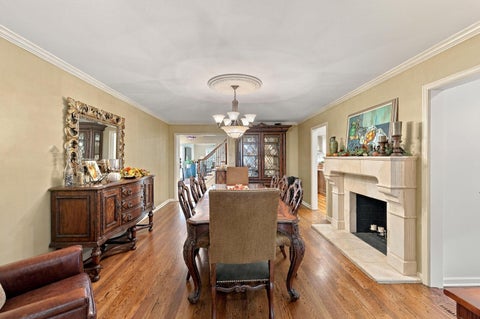 Tiny photo for 2068 N Butternut Ln Lane, Northbrook, IL 60062 (MLS # 12770984)