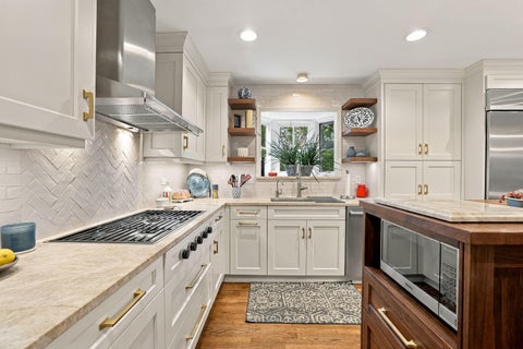 Tiny photo for 2068 N Butternut Ln Lane, Northbrook, IL 60062 (MLS # 12770984)