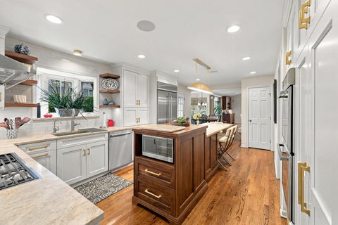 Tiny photo for 2068 N Butternut Ln Lane, Northbrook, IL 60062 (MLS # 12770984)
