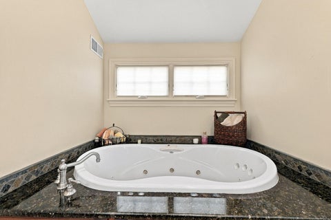 Tiny photo for 2068 N Butternut Ln Lane, Northbrook, IL 60062 (MLS # 12770984)