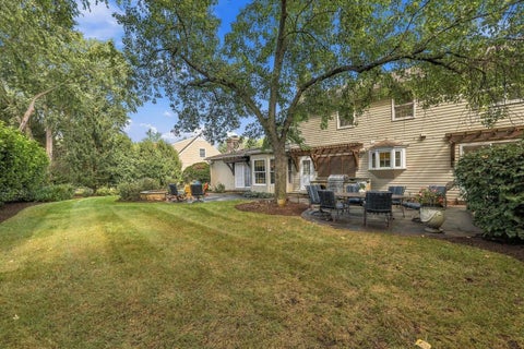 Tiny photo for 2068 N Butternut Ln Lane, Northbrook, IL 60062 (MLS # 12770984)