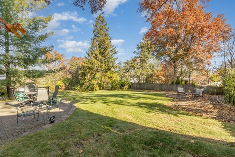 Tiny photo for 5735 Dearborn Parkway, Downers Grove, IL 60516 (MLS # 12519023)
