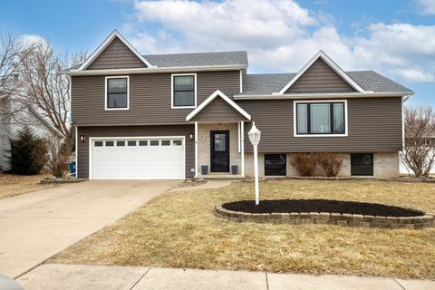 810 W Pine Street Eldridge IA 52748