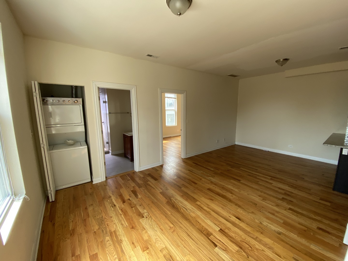 1536 W North Avenue 1S