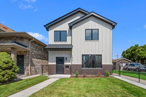 Photo of 7610 W 60th Place, Summit, IL 60501 (MLS # 12695350)
