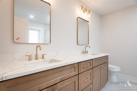 Tiny photo for 7610 W 60th Place, Summit, IL 60501 (MLS # 12695350)