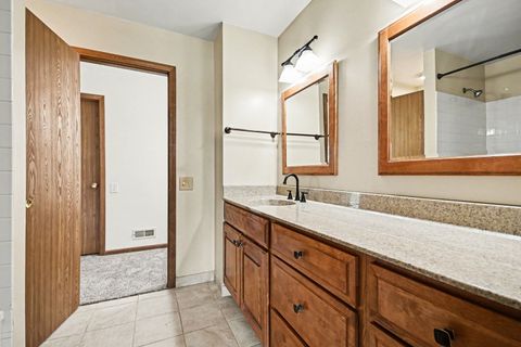 Tiny photo for 202 Shadybrook Lane, Aurora, IL 60504 (MLS # 12613816)