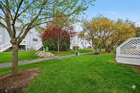 Tiny photo for 202 Shadybrook Lane, Aurora, IL 60504 (MLS # 12613816)