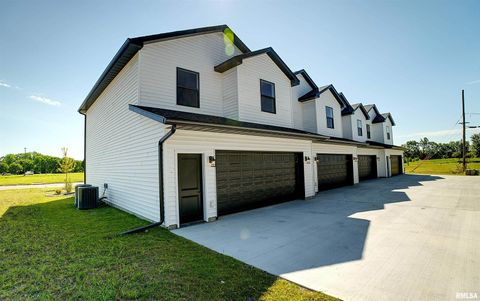 Tiny photo for 1002 S 4TH Street, Clinton, IA 52732 (MLS # QC4266884)