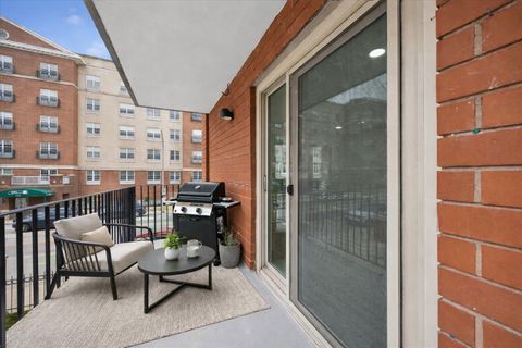 Tiny photo for 1041 Susan Collins Lane #203, Oak Park, IL 60302 (MLS # 12573645)