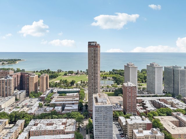 3660 N Lake Shore Drive 3910
