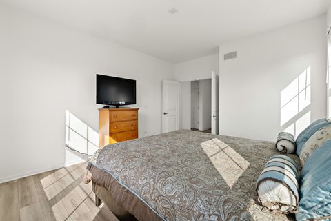 Tiny photo for 1214 Buckeye Circle, Crystal Lake, IL 60012 (MLS # 12473163)