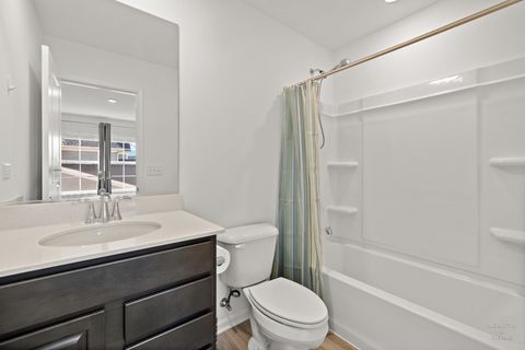 Tiny photo for 1214 Buckeye Circle, Crystal Lake, IL 60012 (MLS # 12473163)