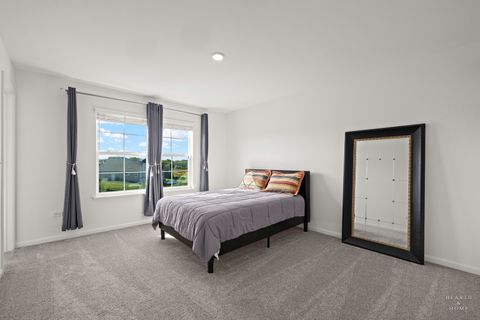 Tiny photo for 1214 Buckeye Circle, Crystal Lake, IL 60012 (MLS # 12473163)