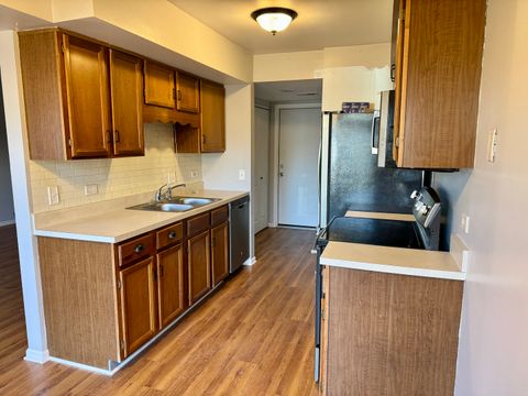 Tiny photo for 412 St Johns Road #D, Woodstock, IL 60098 (MLS # 12527687)