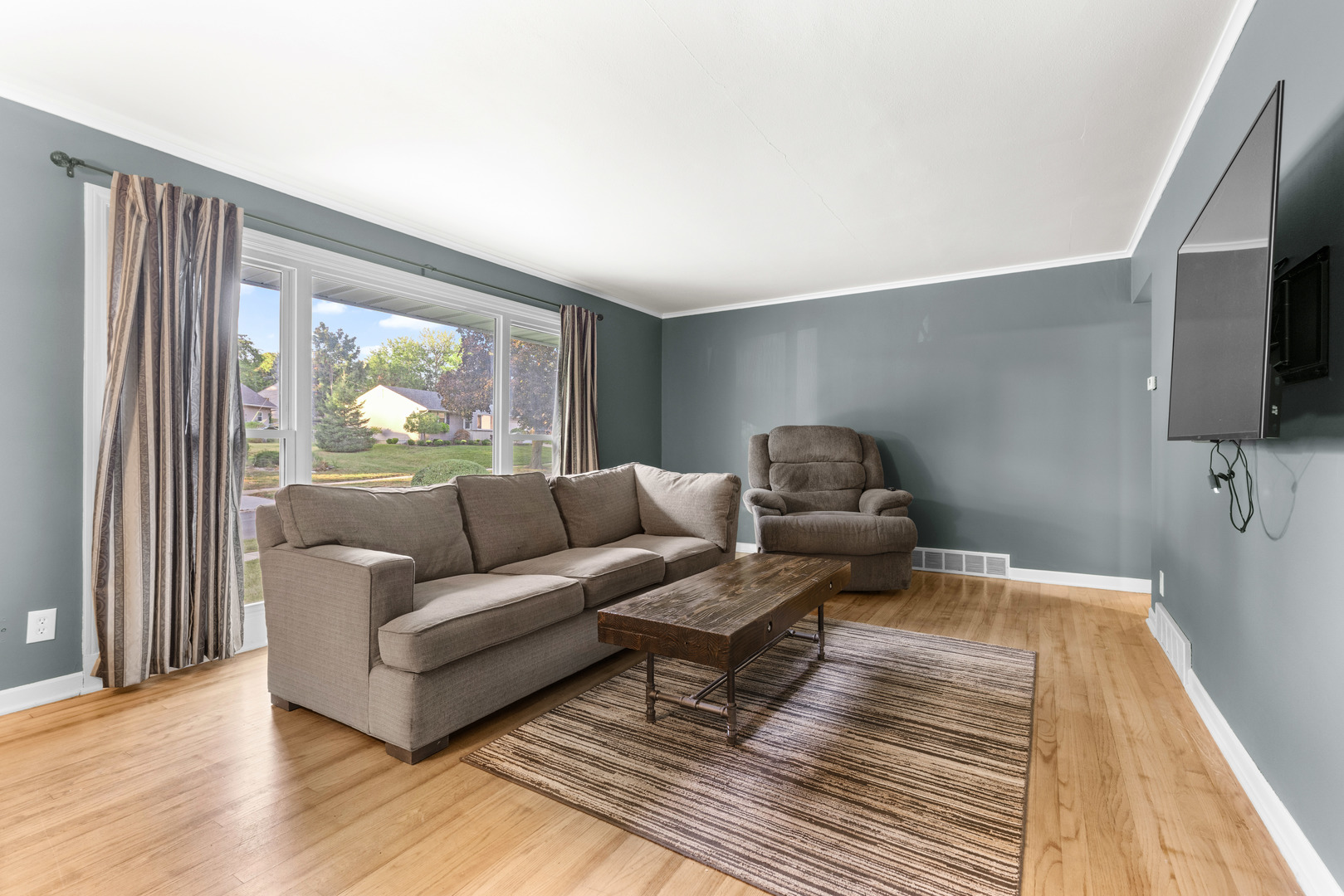 336 KENILWORTH Drive