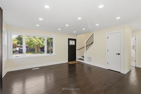 Tiny photo for 10132 S Turner Avenue, Evergreen Park, IL 60805 (MLS # 12563891)