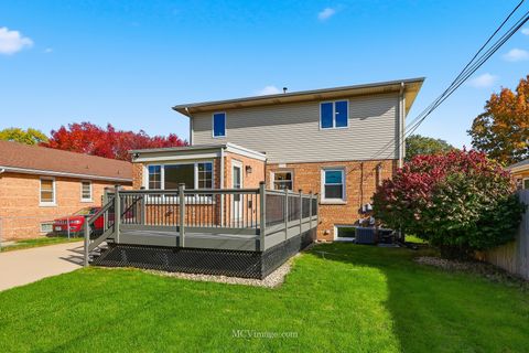 Tiny photo for 10132 S Turner Avenue, Evergreen Park, IL 60805 (MLS # 12563891)