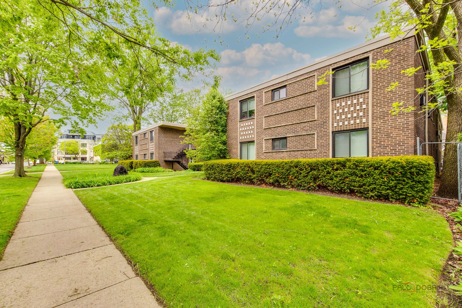 391 Park Avenue 102