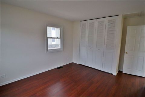 Tiny photo for 819 Mansfield Court, Schaumburg, IL 60194 (MLS # 12581976)