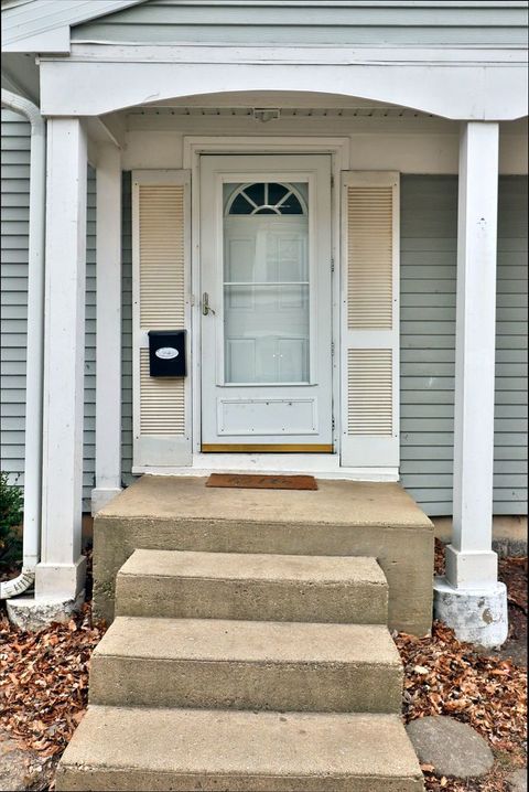 Tiny photo for 819 Mansfield Court, Schaumburg, IL 60194 (MLS # 12581976)