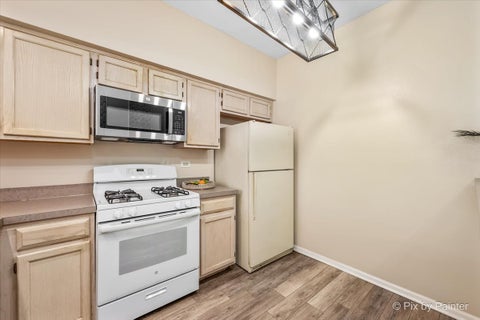 Tiny photo for 64 Harvest Gate Road, Lake In The Hills, IL 60156 (MLS # 12789278)