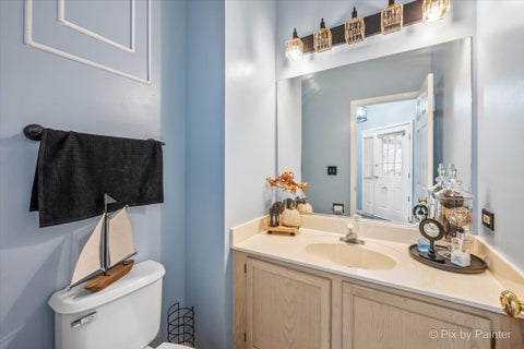 Tiny photo for 64 Harvest Gate Road, Lake In The Hills, IL 60156 (MLS # 12789278)