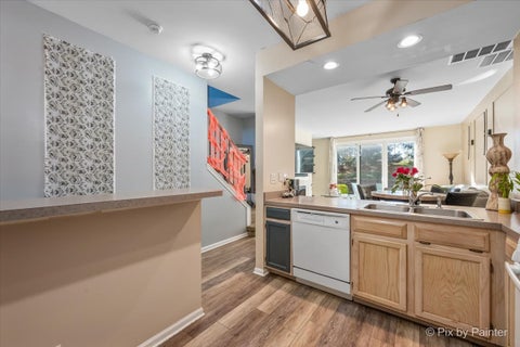 Tiny photo for 64 Harvest Gate Road, Lake In The Hills, IL 60156 (MLS # 12789278)
