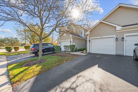 Tiny photo for 64 Harvest Gate Road, Lake In The Hills, IL 60156 (MLS # 12789278)