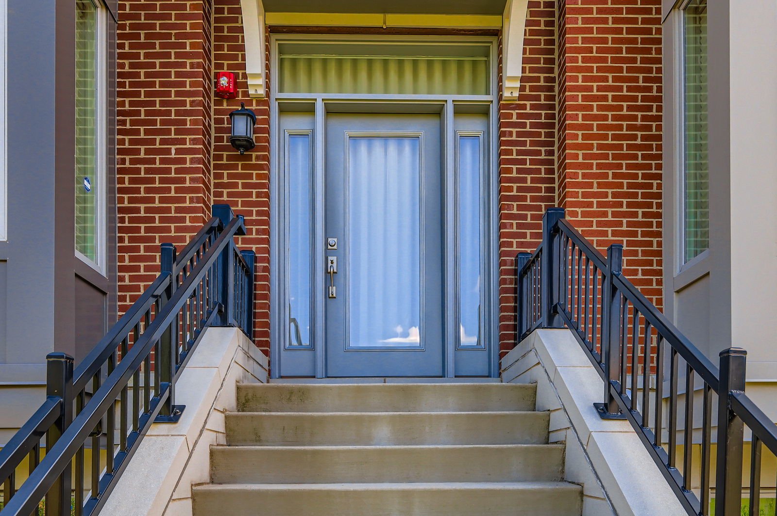 1249 Gateway Court