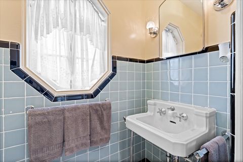 Tiny photo for 2256 W Birchwood Avenue, Chicago, IL 60645 (MLS # 12497609)