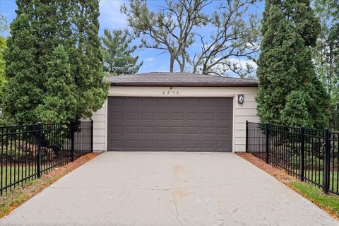 Tiny photo for 2256 W Birchwood Avenue, Chicago, IL 60645 (MLS # 12497609)