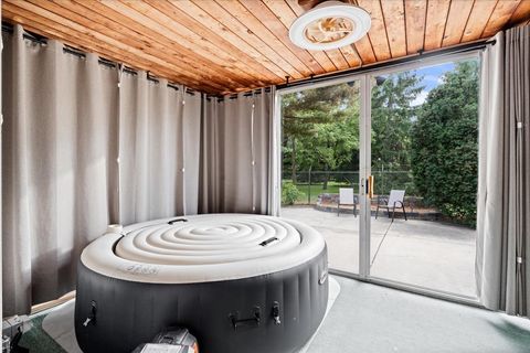 Tiny photo for 2256 W Birchwood Avenue, Chicago, IL 60645 (MLS # 12497609)