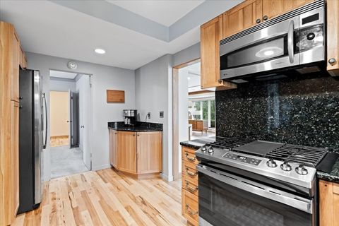 Tiny photo for 2256 W Birchwood Avenue, Chicago, IL 60645 (MLS # 12497609)