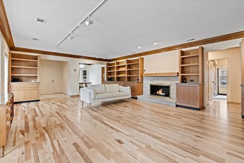 Tiny photo for 2256 W Birchwood Avenue, Chicago, IL 60645 (MLS # 12497609)