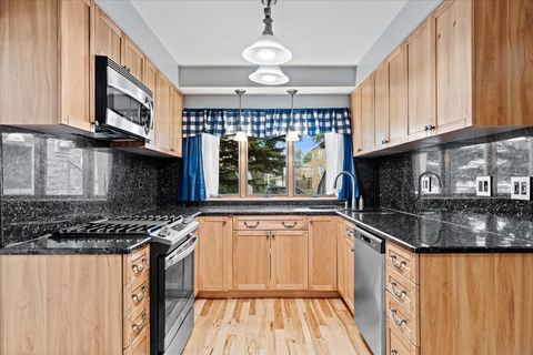 Tiny photo for 2256 W Birchwood Avenue, Chicago, IL 60645 (MLS # 12497609)