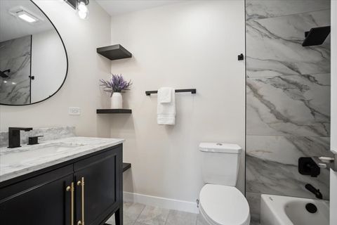 Tiny photo for 1117 S OLD WILKE Road #402, Arlington Heights, IL 60005 (MLS # 12619468)