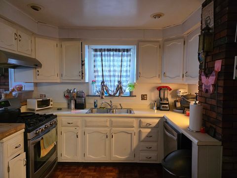 Tiny photo for 4310 N Central Park Avenue, Chicago, IL 60618 (MLS # 12525877)