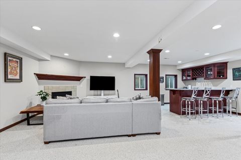 Tiny photo for 306 Lasalle Street, Vernon Hills, IL 60061 (MLS # 12497169)