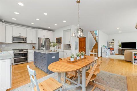 Tiny photo for 306 Lasalle Street, Vernon Hills, IL 60061 (MLS # 12497169)