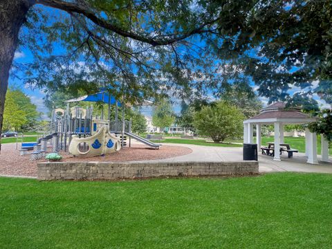 Tiny photo for 306 Lasalle Street, Vernon Hills, IL 60061 (MLS # 12497169)