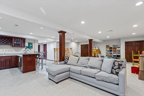 Tiny photo for 306 Lasalle Street, Vernon Hills, IL 60061 (MLS # 12497169)