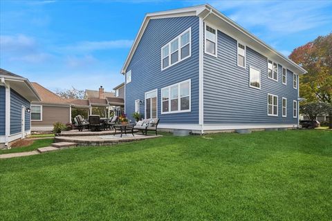 Tiny photo for 306 Lasalle Street, Vernon Hills, IL 60061 (MLS # 12497169)