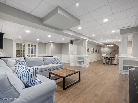 Tiny photo for 236 Holmes Avenue, Clarendon Hills, IL 60514 (MLS # 12573134)