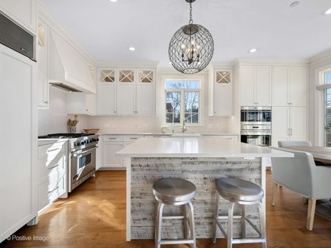 Tiny photo for 236 Holmes Avenue, Clarendon Hills, IL 60514 (MLS # 12573134)