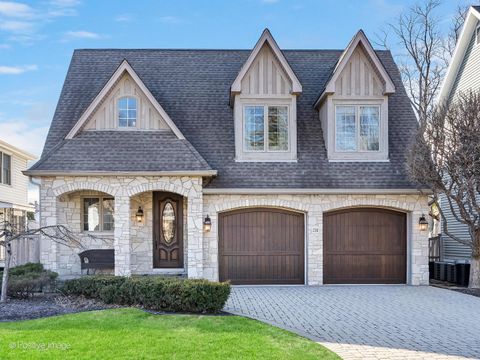 Photo of 236 Holmes Avenue, Clarendon Hills, IL 60514 (MLS # 12573134)