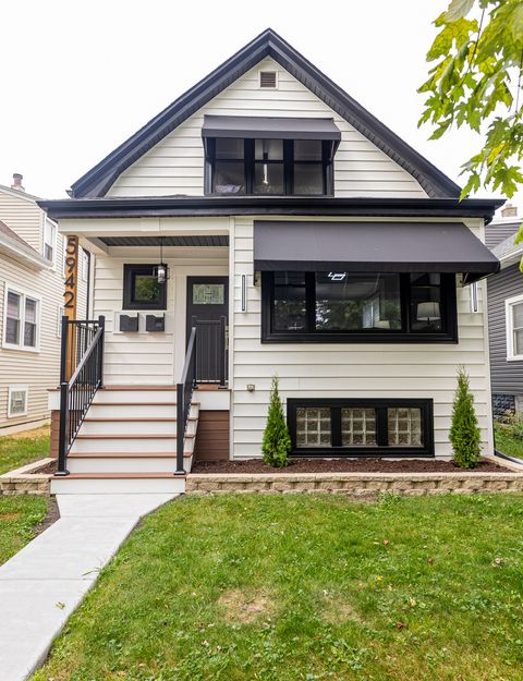 5942 W Eastwood Avenue Chicago IL 60630