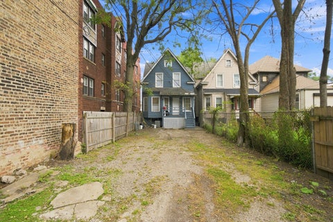 Tiny photo for 122 N Long Avenue, Chicago, IL 60644 (MLS # 12768825)