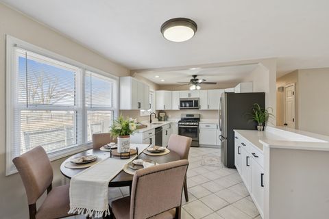 Tiny photo for 205 Park Lane Circle, Eldridge, IA 52748 (MLS # 12602245)